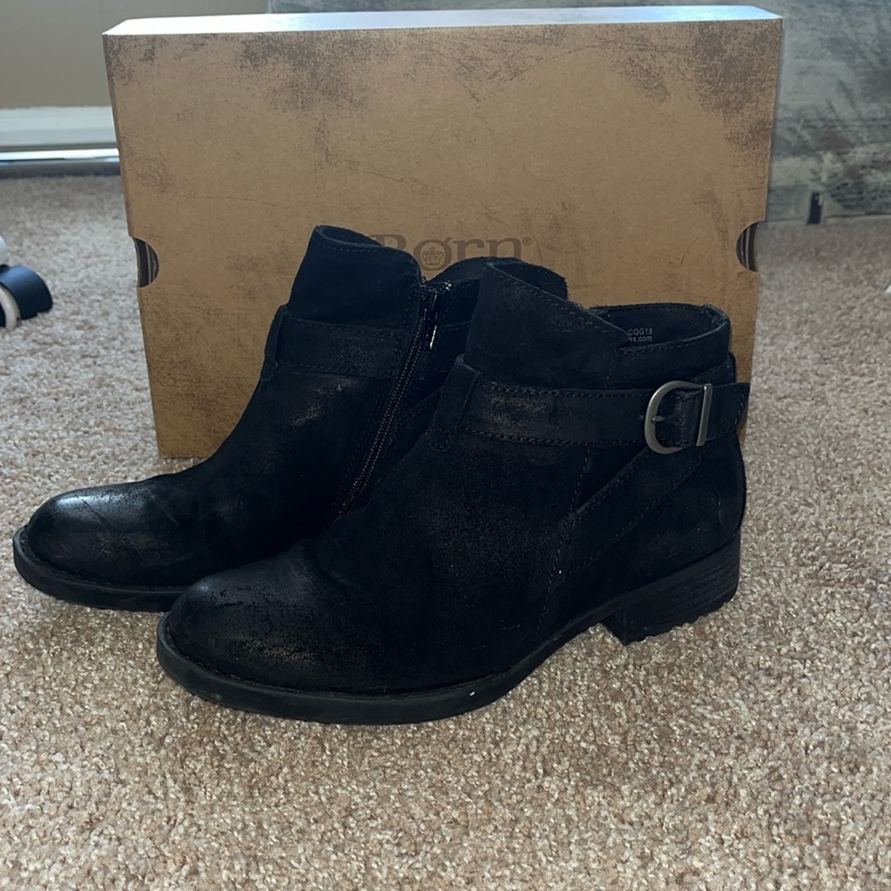 Born Jorgette Ankle Boots black distressed leather women’s size 8